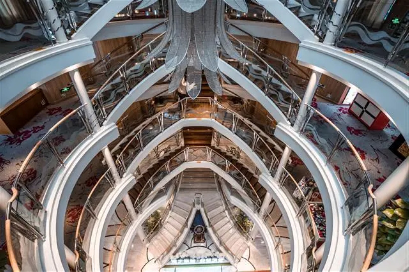 世紀傳奇郵輪內部參考圖