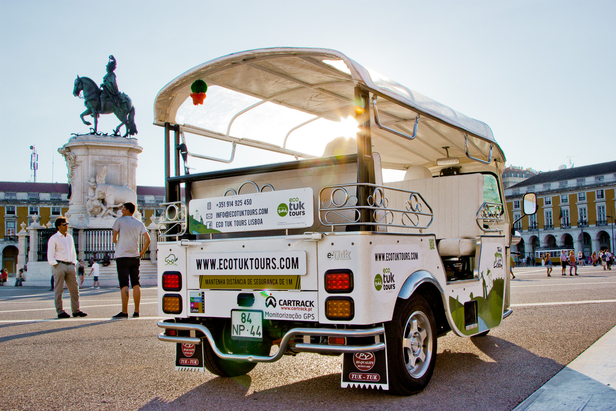 Tuk tuk private tour in Lisbon. Fully private and on an electric tuk with a local guide.