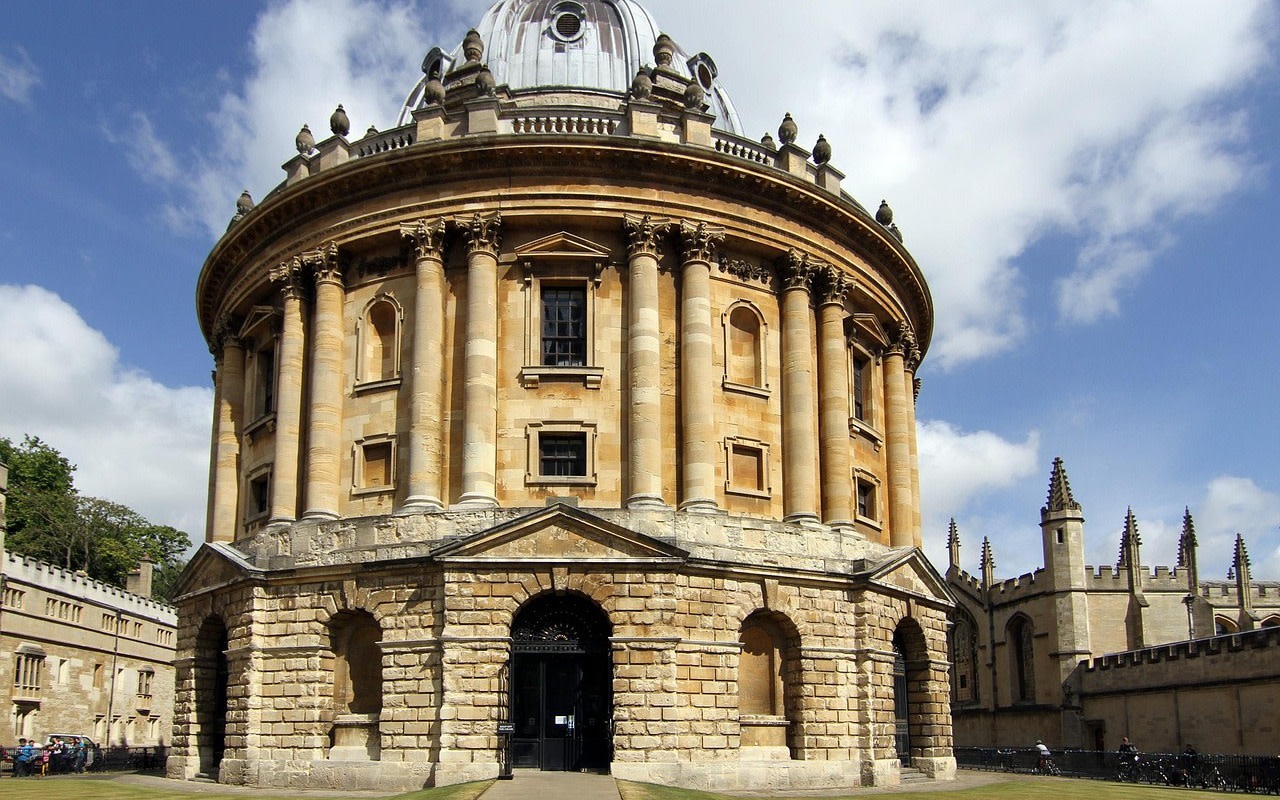 Chinese guided tour of Oxford University, UK 