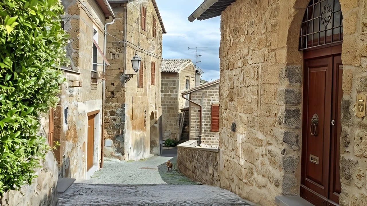 Explore Assisi’s peaceful charm and Orvieto’s stunning sights in just one day from Rome