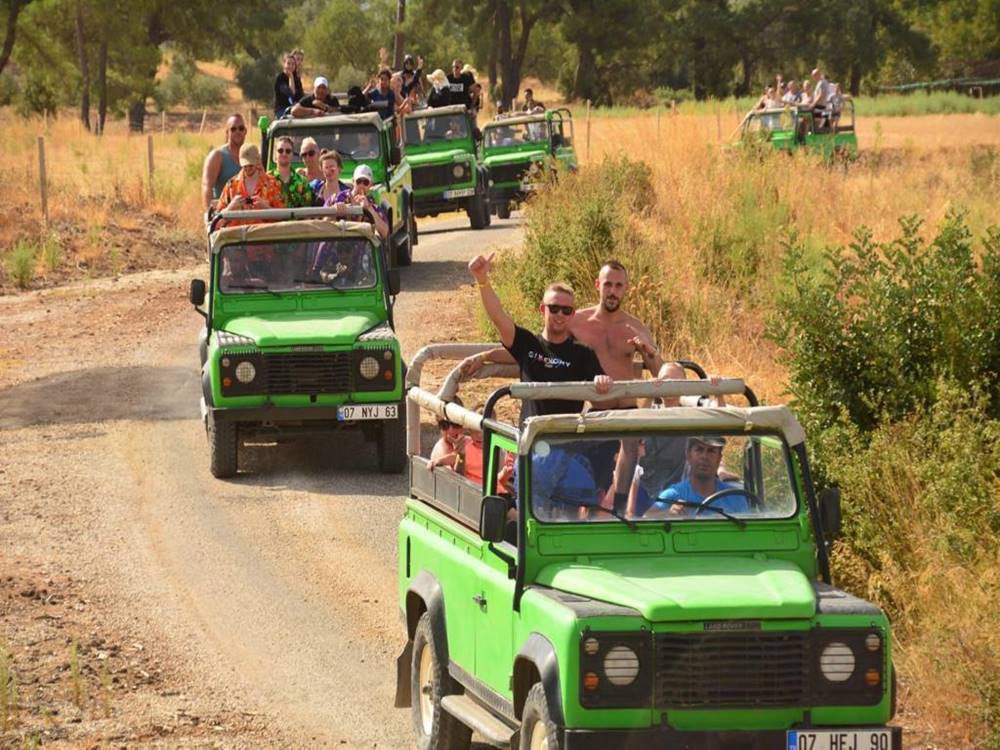 Antalya: Full-Day Jeep Safari with Lunch and Transfer