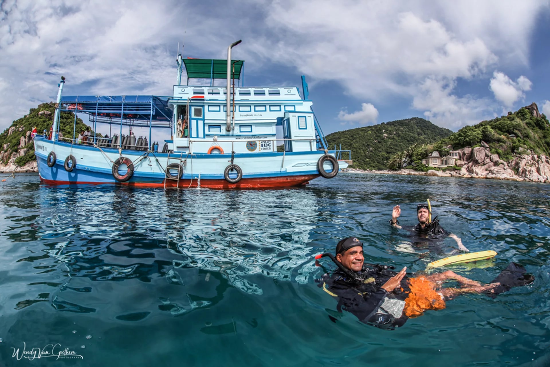 PADI Scuba Refresher in Koh Tao with PADI 5 Star IDC