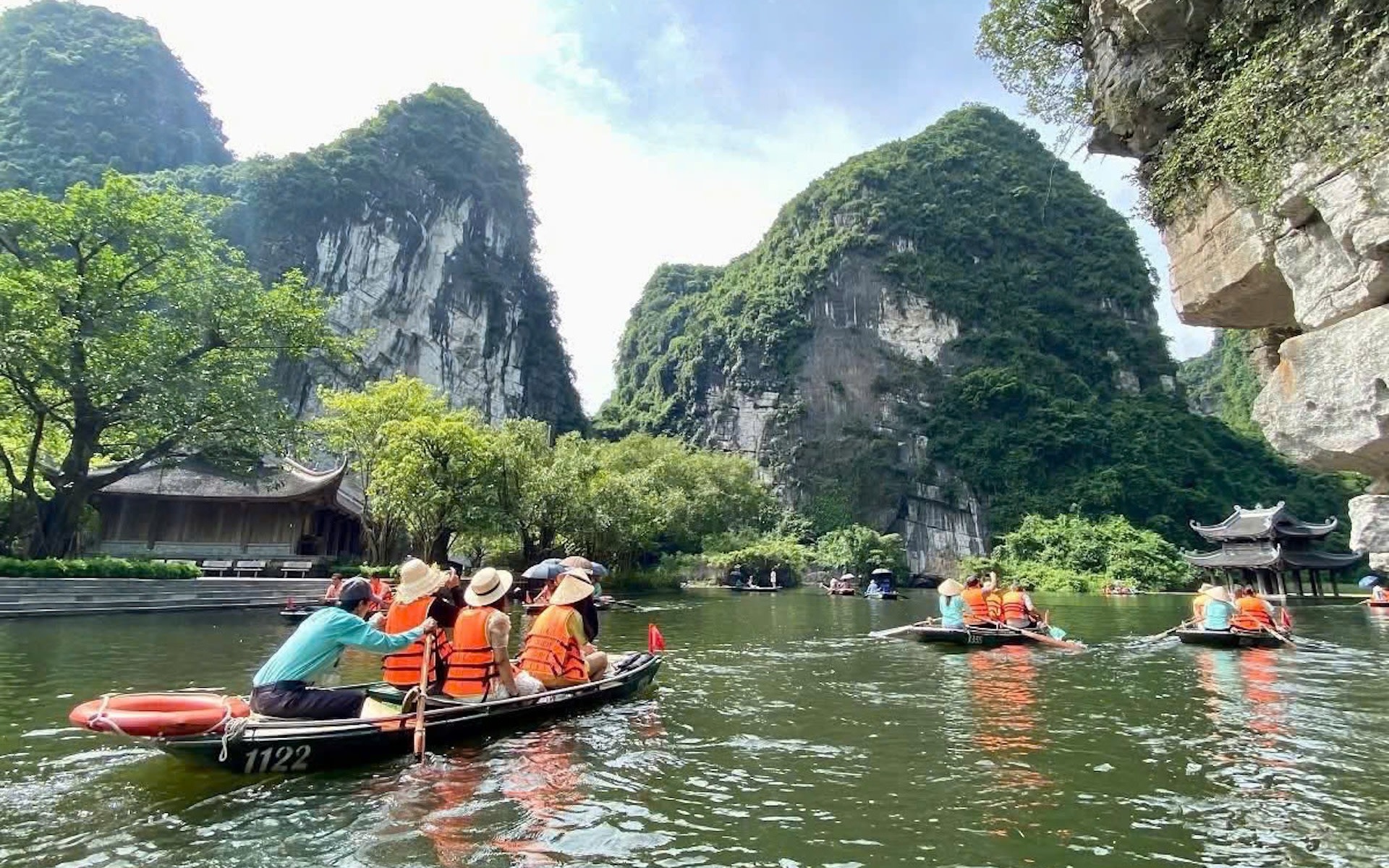 Ninh Binh Day Tour: Tam Coc, Bich Dong, Hoa Lu, Rural Village & Cyclying