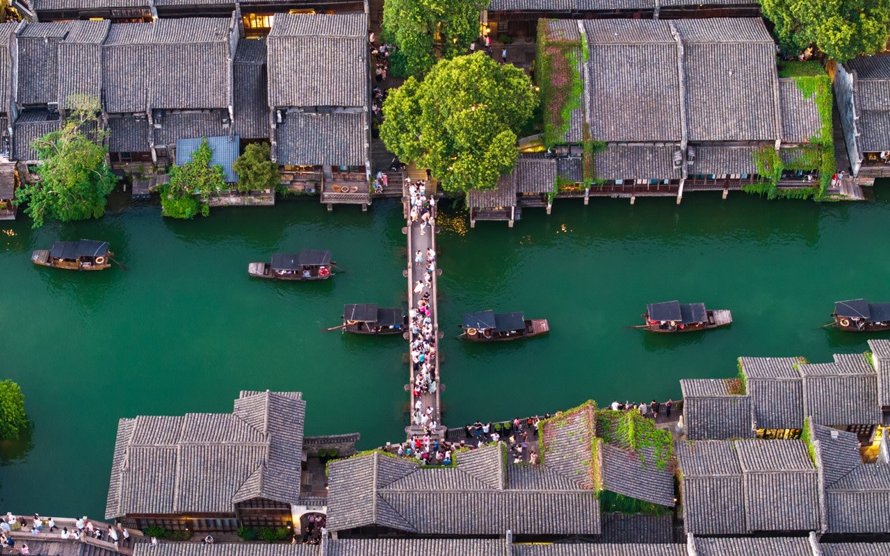 Wuzhen Xizha + Hangzhou West Lake Jiangnan 2-Day Tour