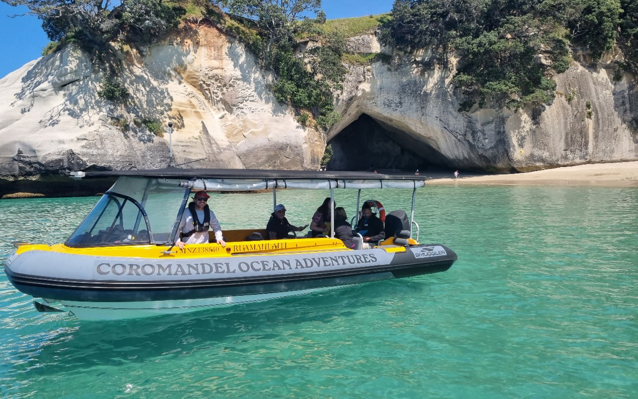 Cathedral Cove Special Boat Tour