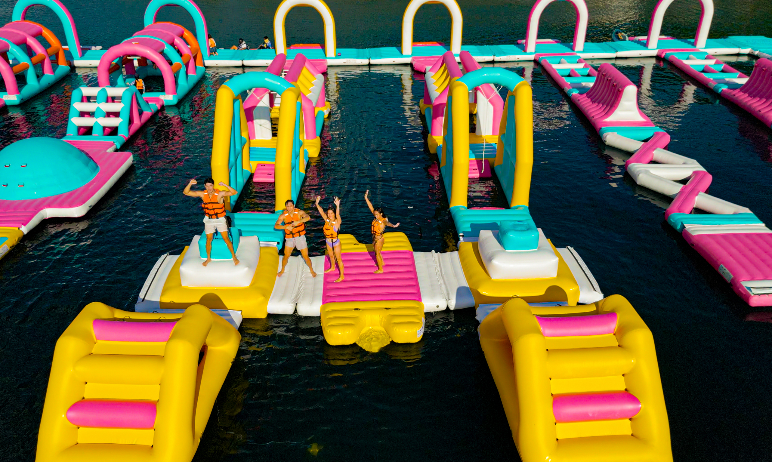 蘇比克 Inflatable Island 充氣水上樂園門票