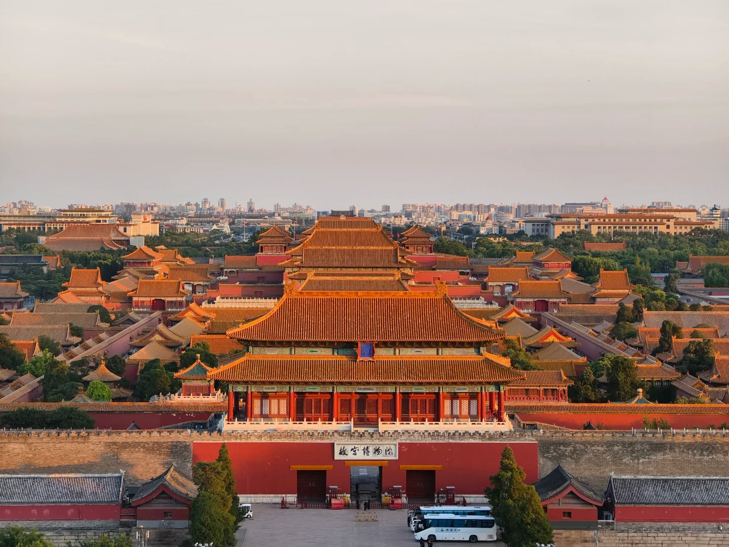 北京深度全景點6天5晚遊（天安門廣場-故宮-恭王府-什剎海-八達嶺長城-鳥巢及水立方-天壇-頤和園-圓明園-環球影城）純享老北京慢生活