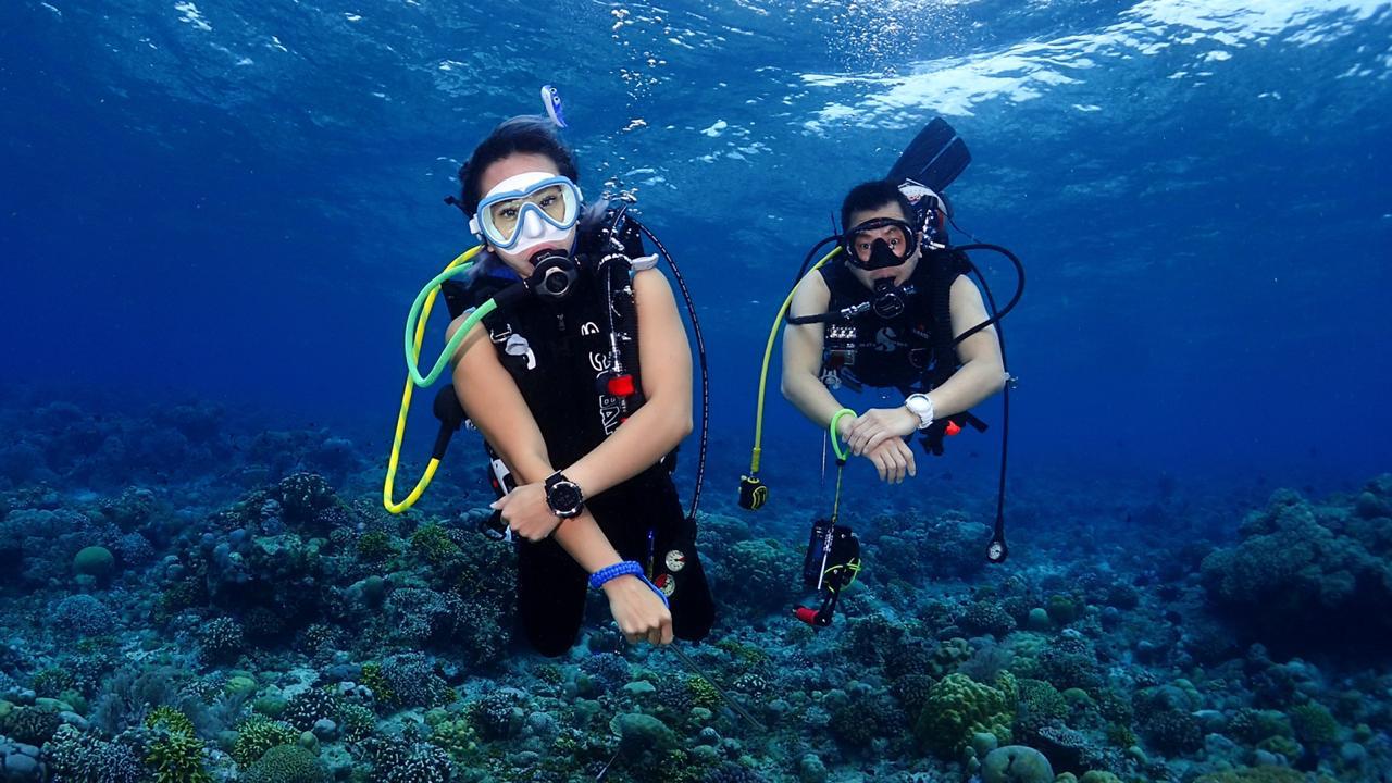 PADIアドバンスドオープンウォーターダイビング（ジャカルタ / PADI Dive Center提供）