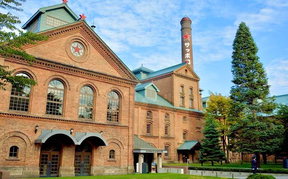 札幌出发 札幌啤酒博物馆＆头大佛＆定山溪温泉＆海鲜市场＆藻岩山 北海道一日游