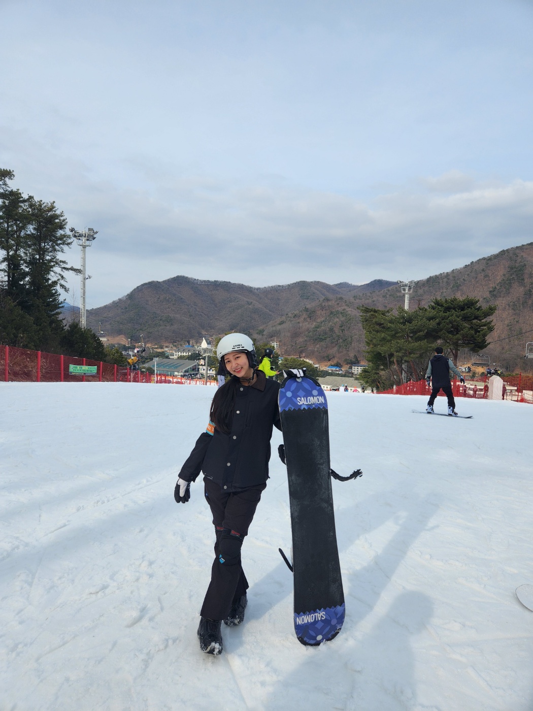 In the event of inclement weather such as typhoons or snowstorms, a decision on whether to cancel the tour will be made 1 day(s) before departure (local time 17:30). Notifications will be sent via email.