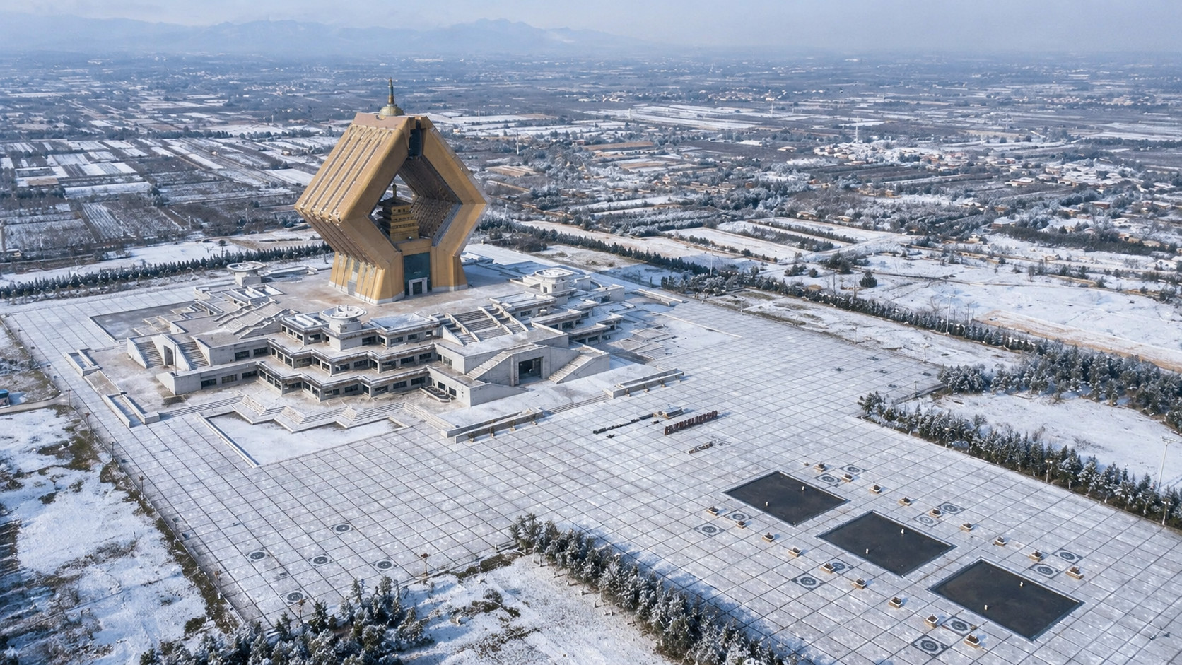 Xi'an Famen Temple and Qianling Mausoleum Full-Day Private Tour