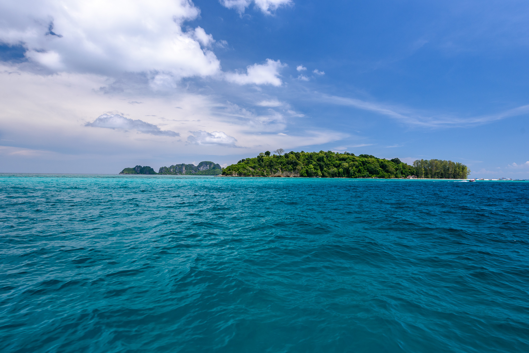 蘭達島 (Koh Lanta) 出發，前往翡翠島 (Koh Mai Pai) 等島嶼的精彩小島探險之旅