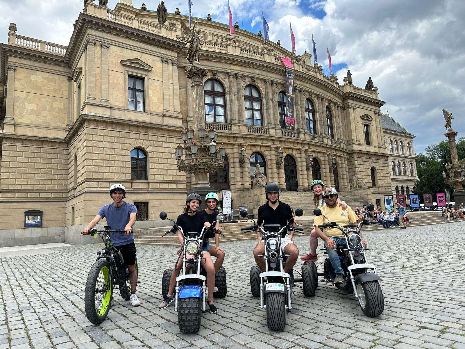 精彩三輪哈雷摩托觀光之旅- HyperAir