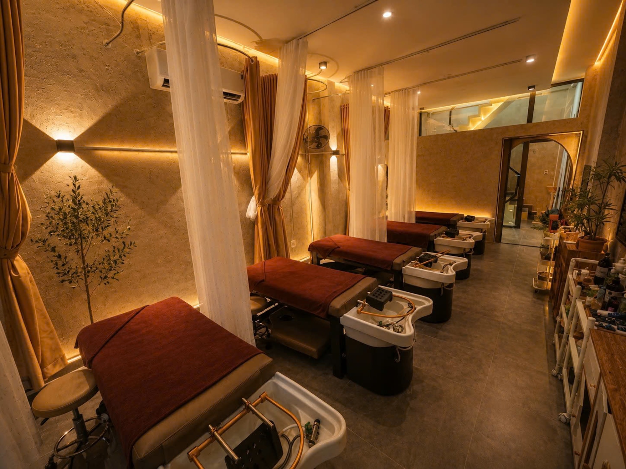Tsuki Japanese Spa in District 1: Herbal Hair Wash and Massage