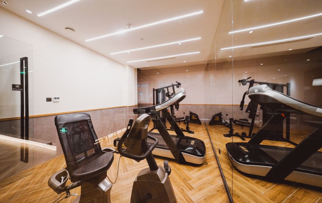 Cedar Art Hotel Fitness Room