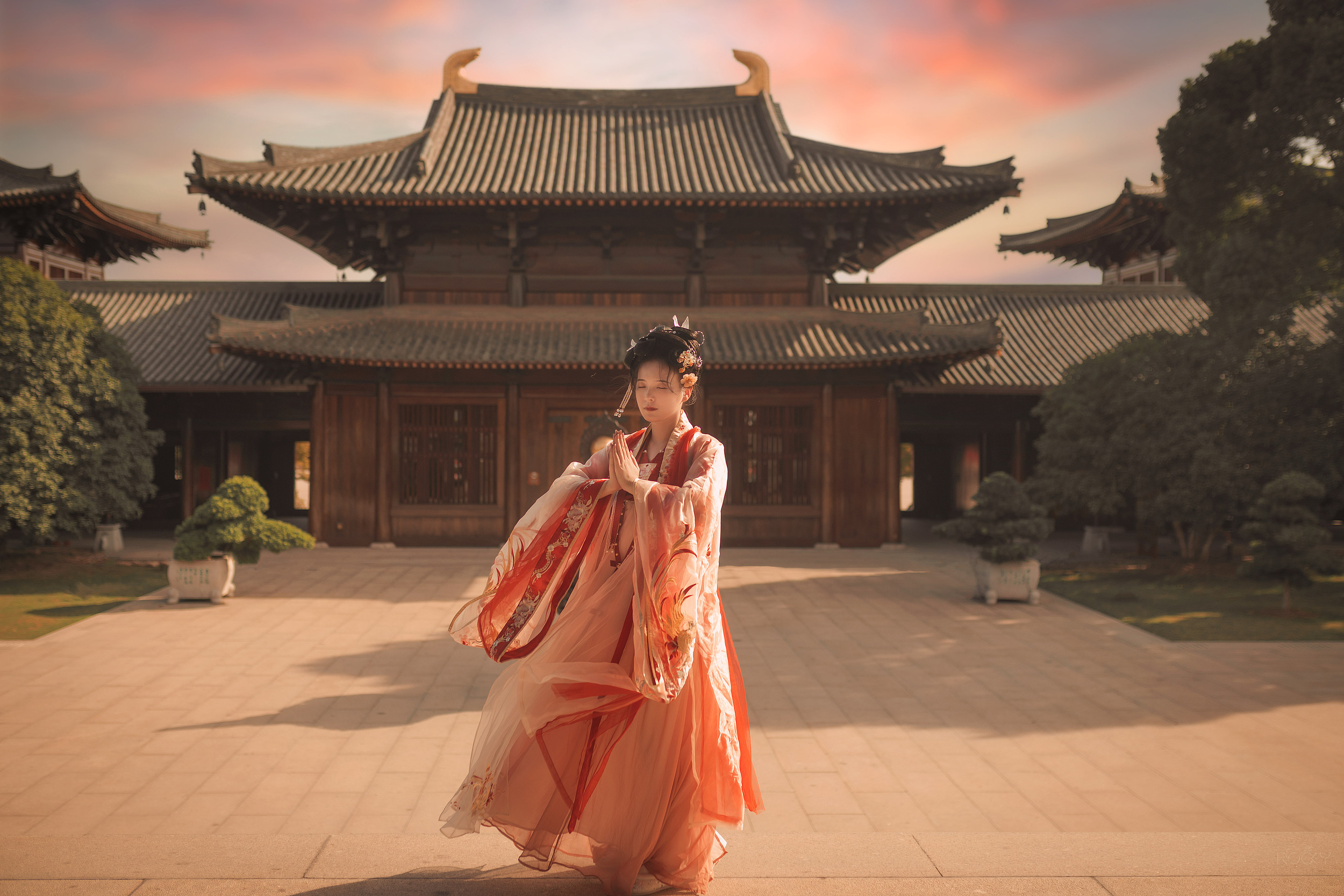 西安秦始皇兵馬俑+biángbiáng面DIY製作1日遊（贈送漢服體驗+可選表演駝鈴傳奇/千古情/長恨歌+二環內上門接）