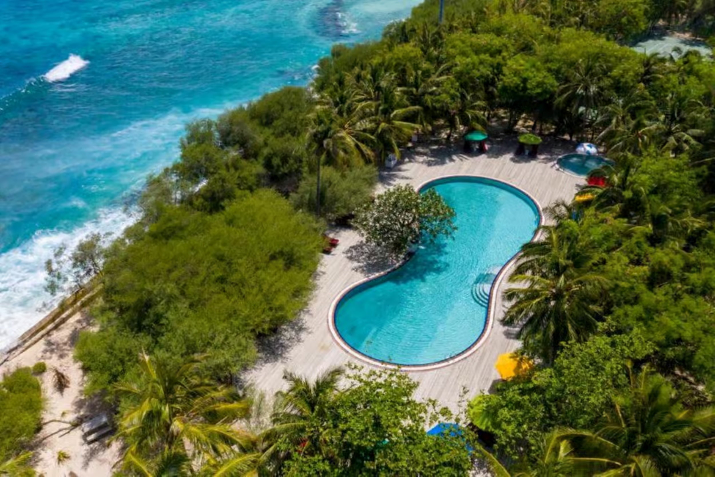 Male'/Hulhumale': Cinnamon Dhonveli Day Pass with Lunch & Drinks