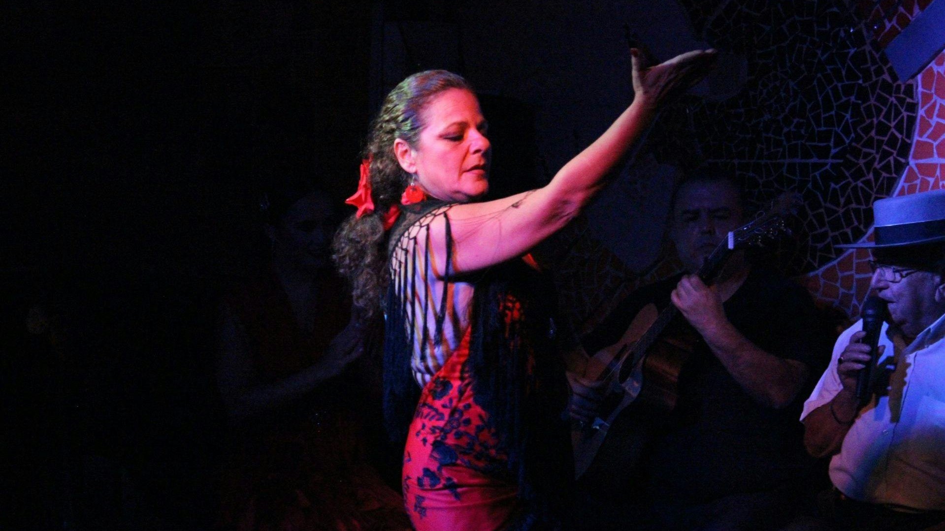 瓦倫西亞埃爾託羅伊拉盧娜弗拉門戈舞表演門票 (El Toro y la Luna tablao flamenco show ticket in Valencia)