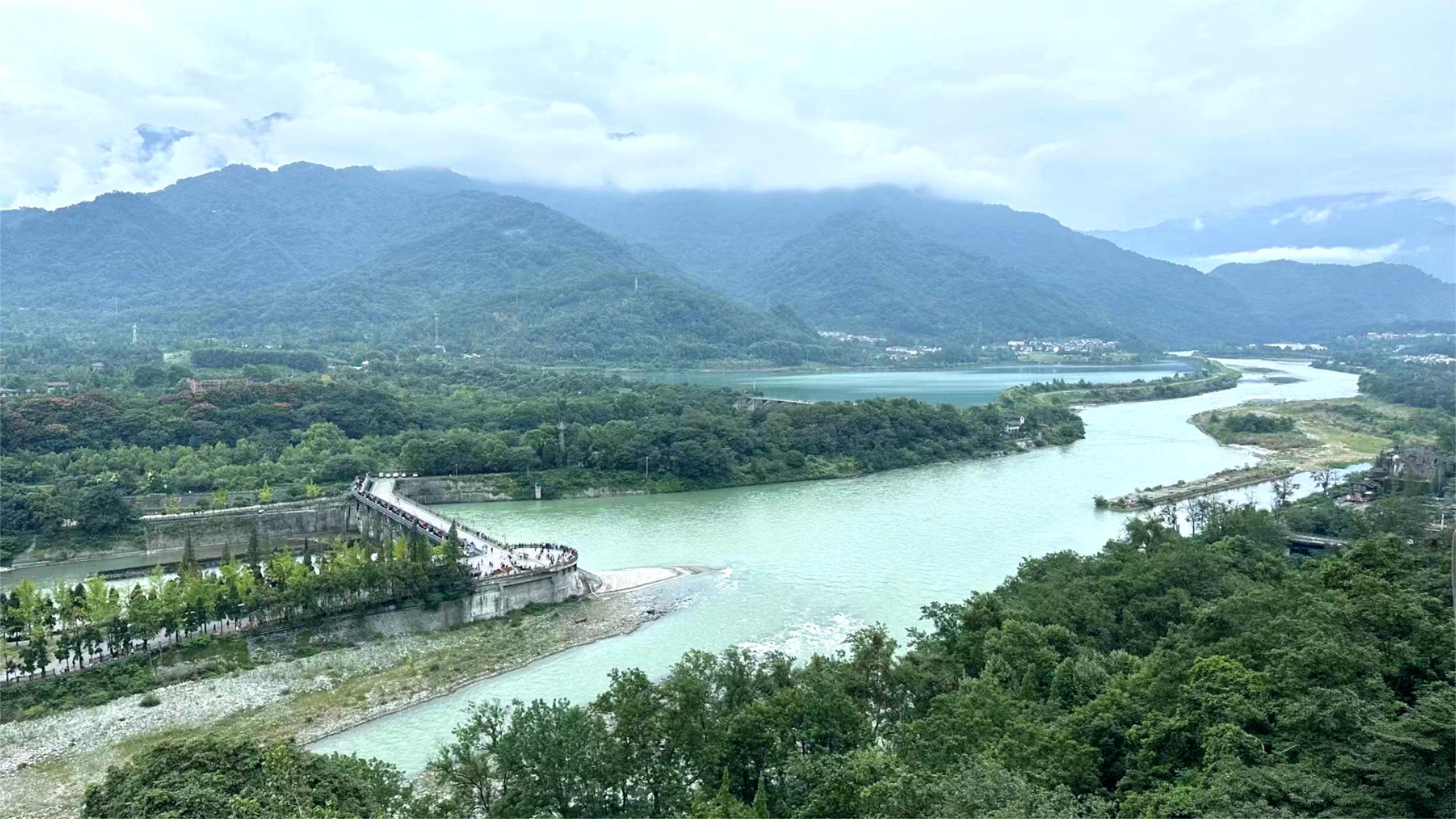 Dujiangyan is an outstanding representative of ancient Chinese water conservancy projects, with a history of more than 2,000 years.