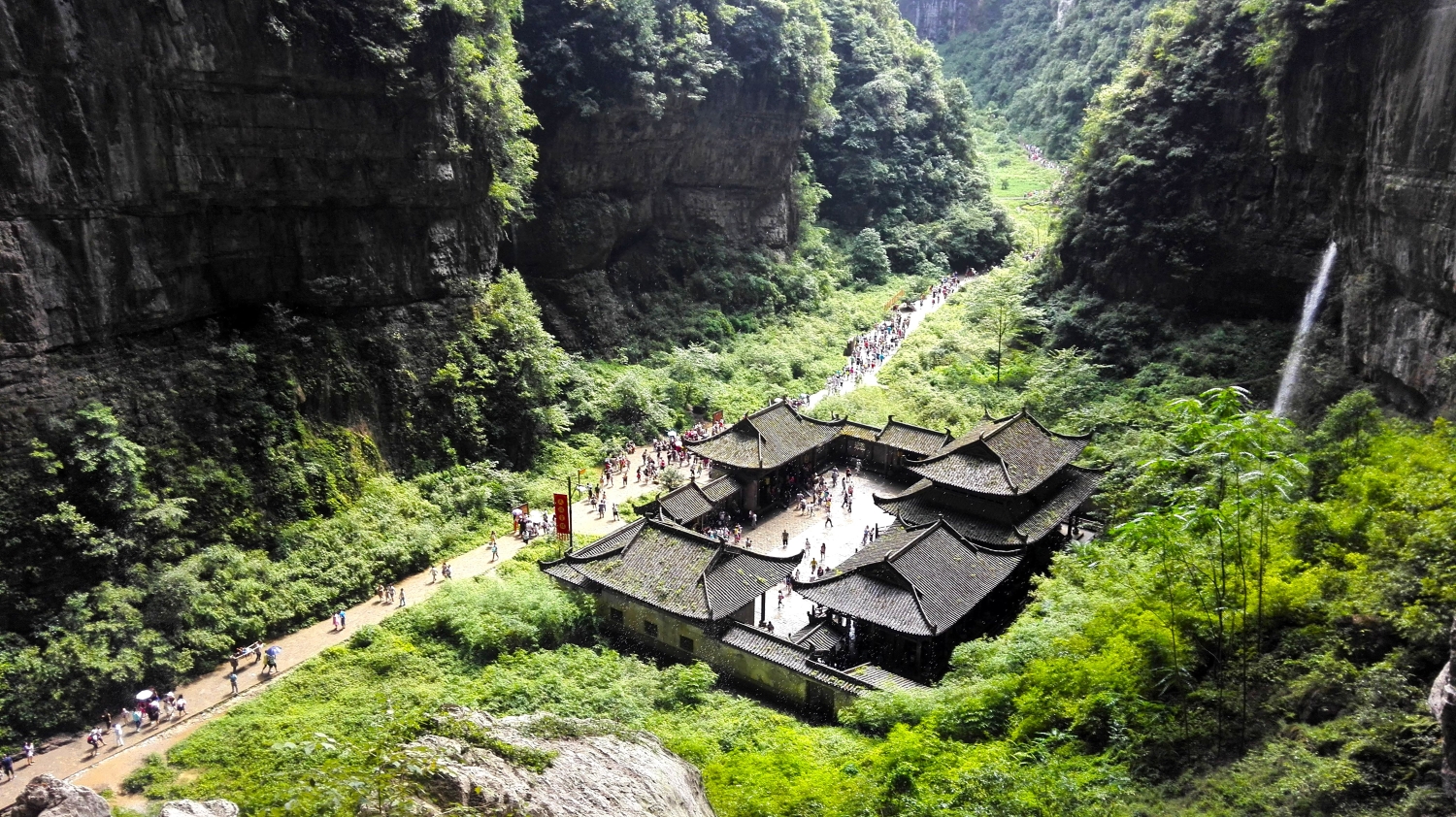 重慶武隆天生三橋+龍水峽地縫一日遊（英文導遊+2-12人小團+喀斯特地質奇觀）