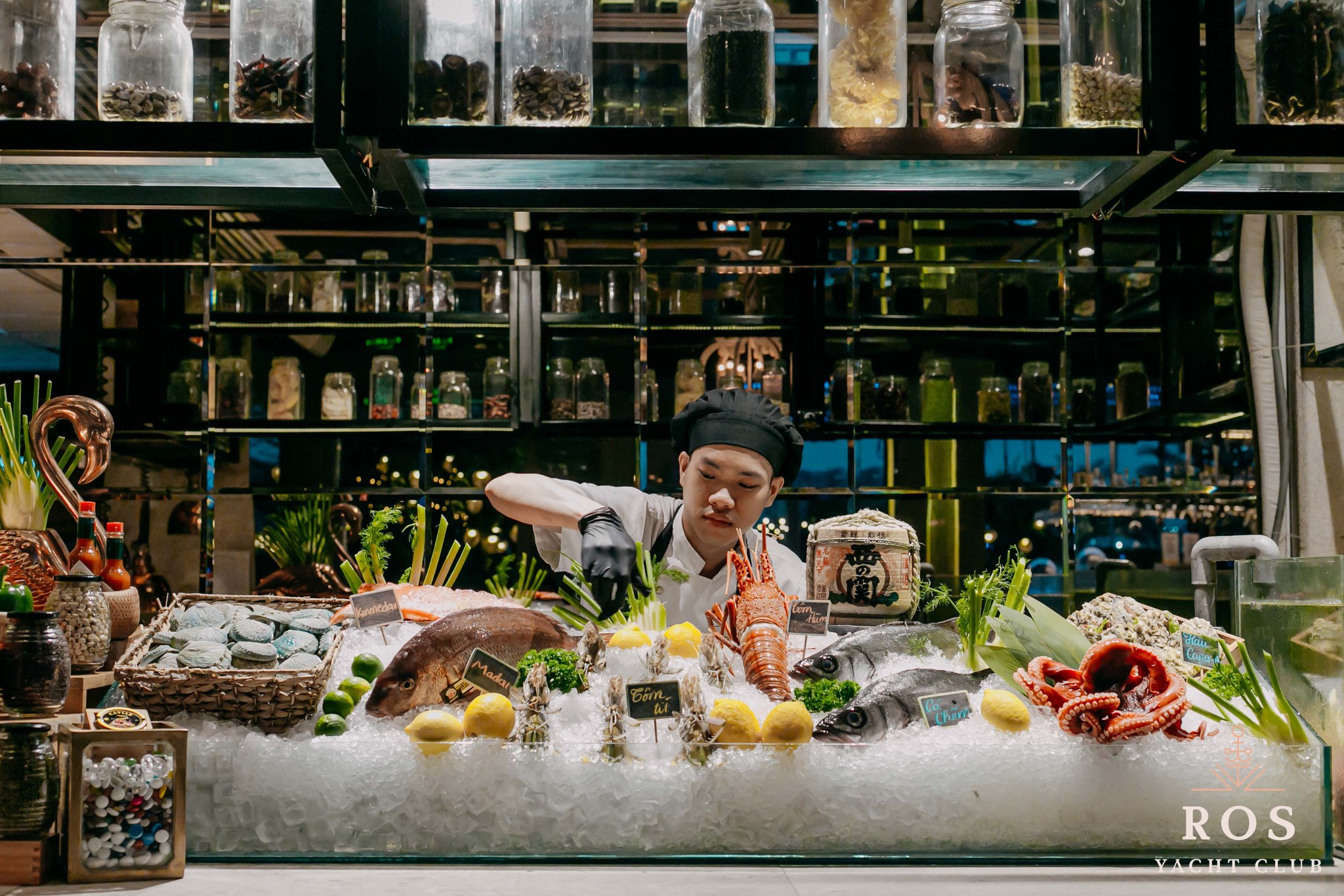 Ros Yacht Club - Fine Dining Experience by Saigon Riverside