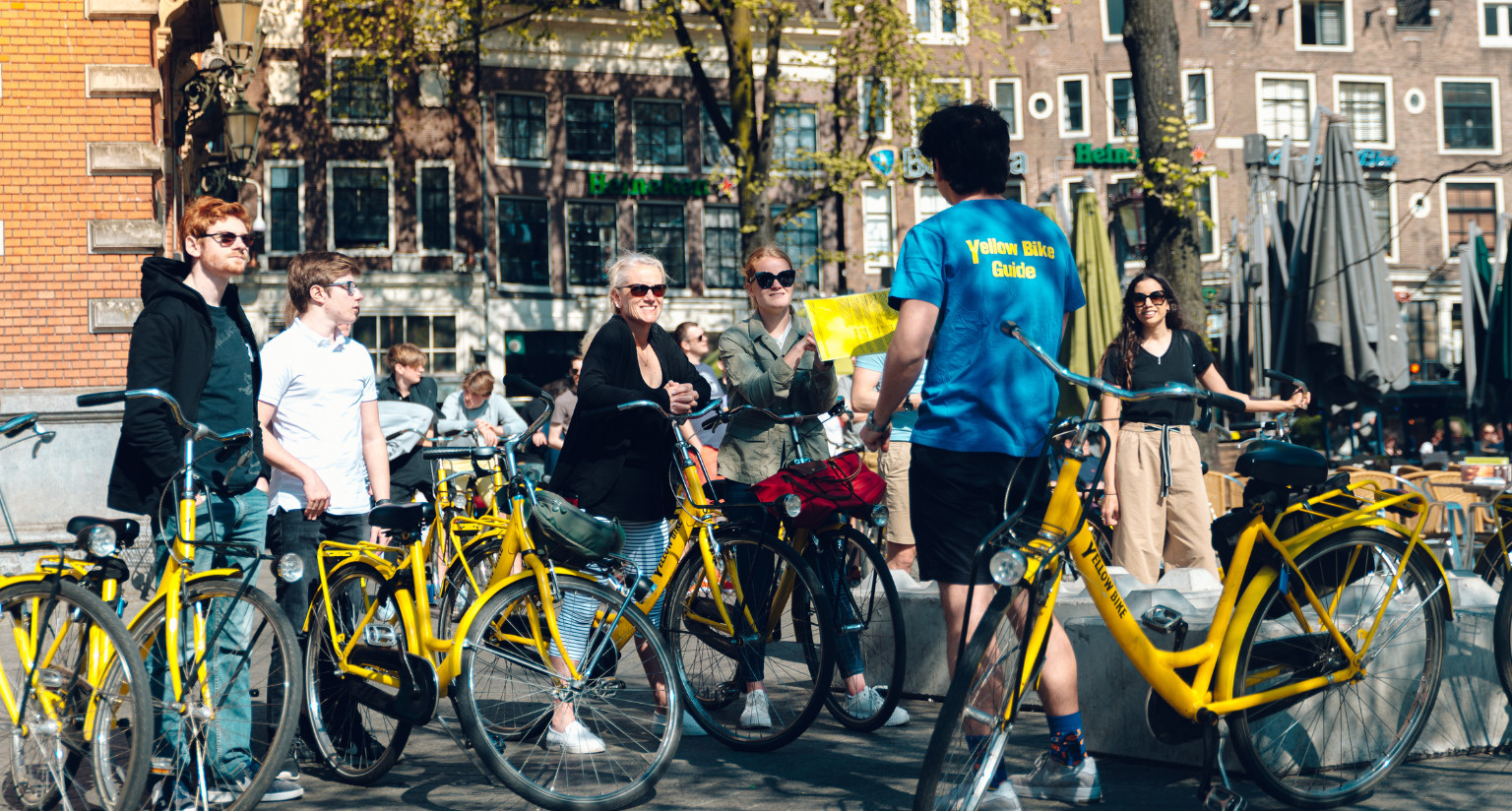 City Highlights and Hidden Gems Bike Tour in Amsterdam