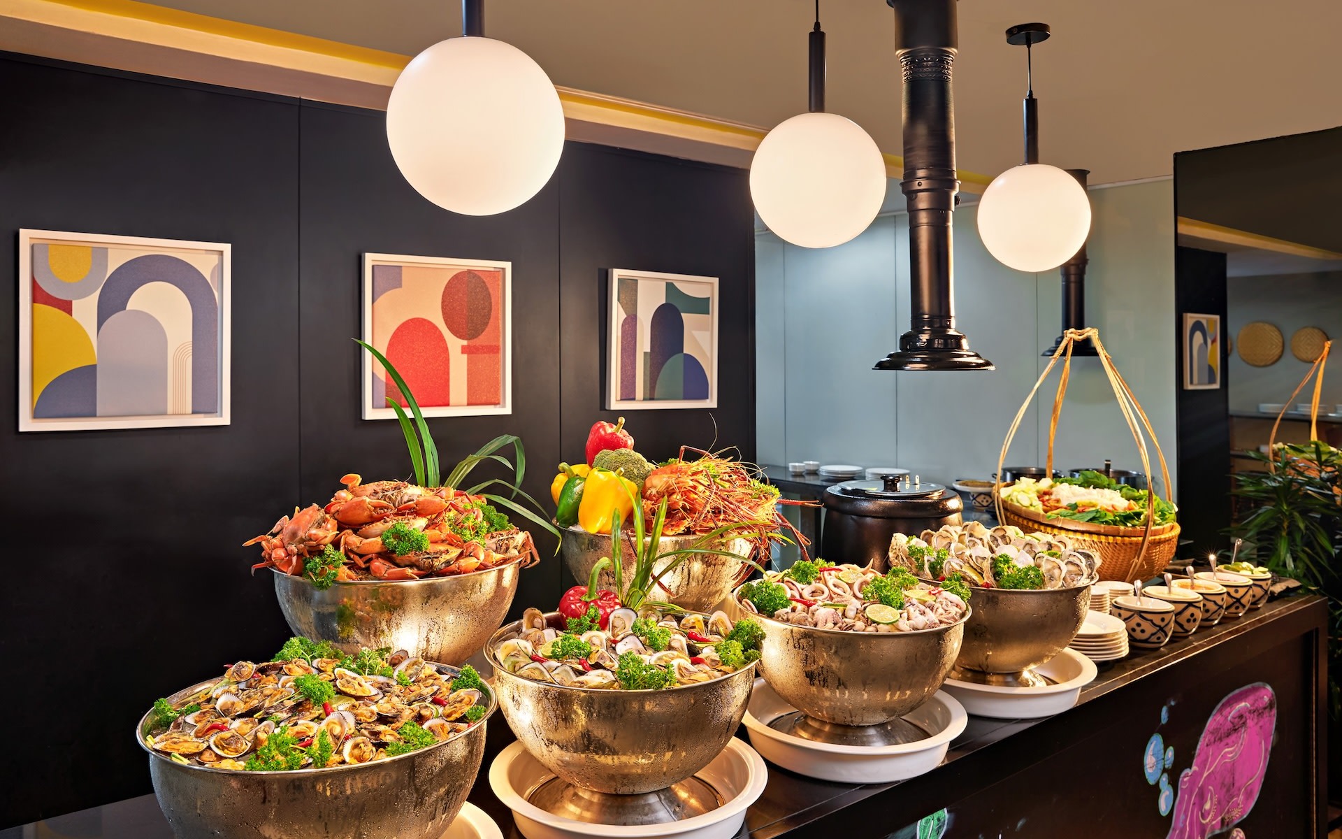 Seafood Weekend Buffet Dinner at Novotel Living Saigon South