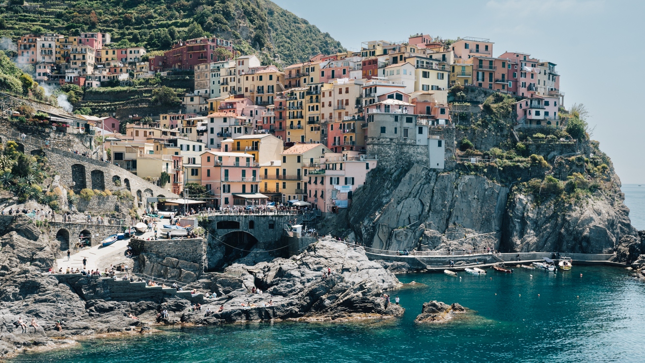 Pisa and Manarola Cinque Terre shore excursion from Livorno