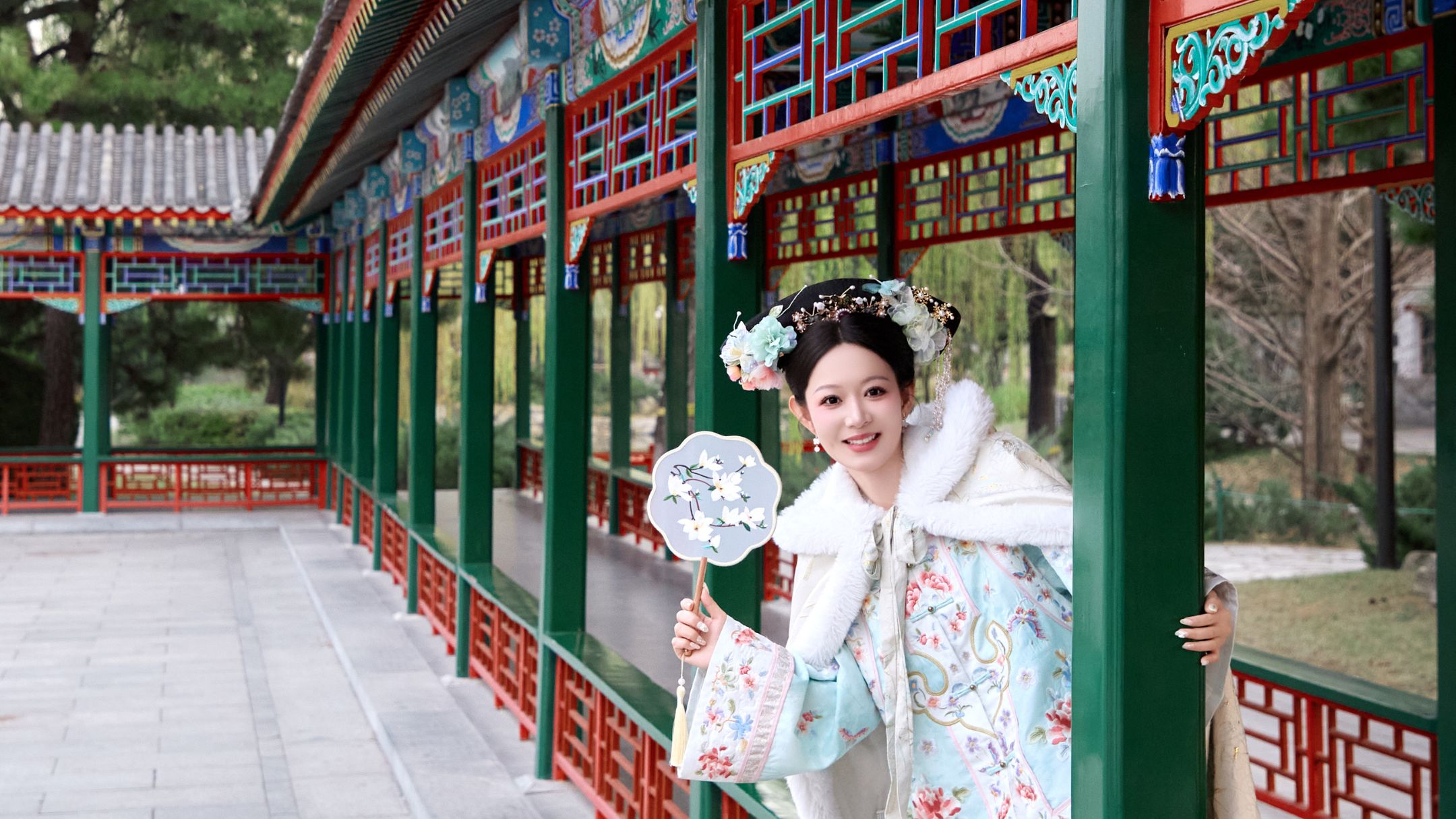 北京清宮格格古裝漢服遊客拍攝體驗（北海公園/天壇/故宮外圍/頤和園）