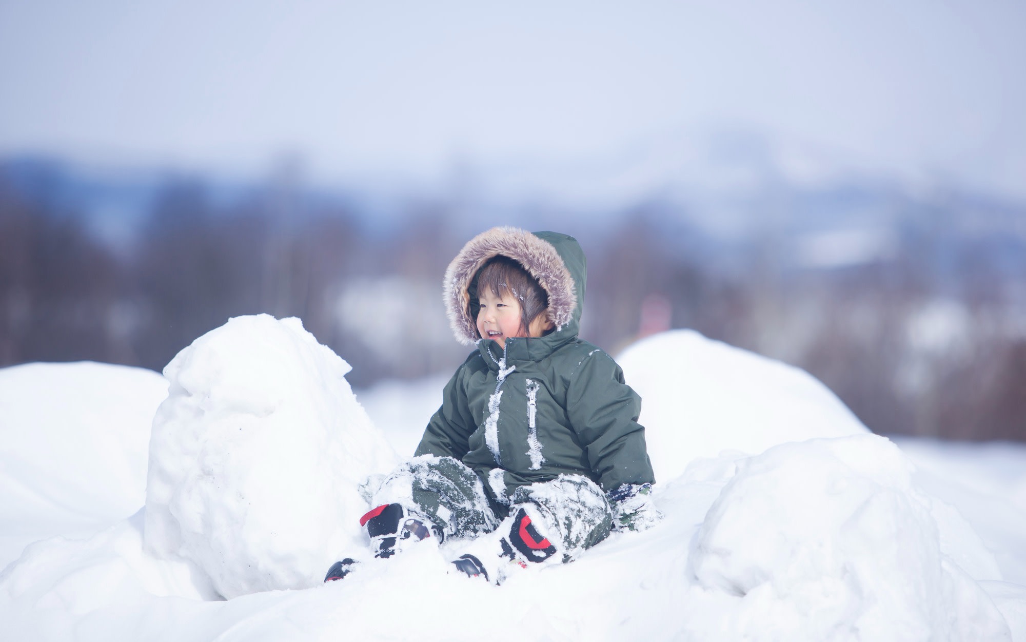 Snowfield play and wool craft experience (with lunch)
