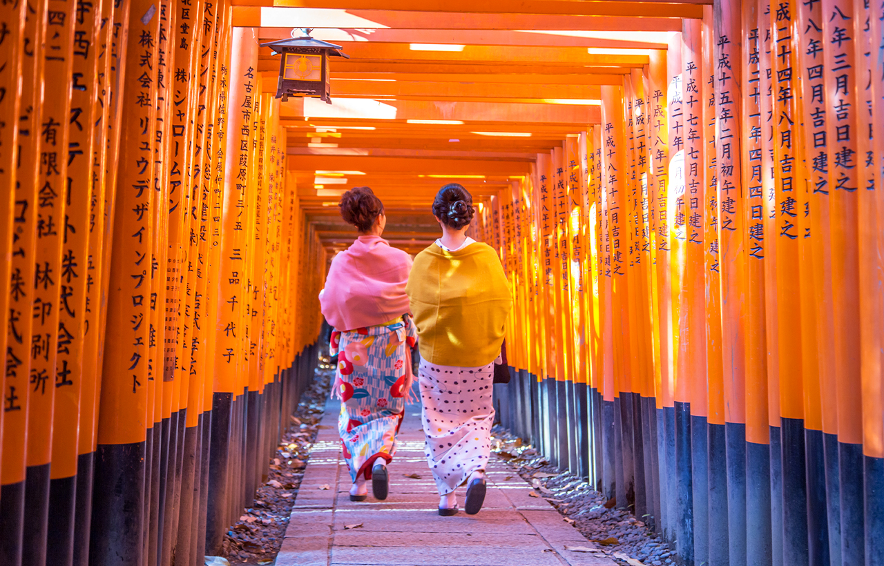 京都·嵐山·奈良｜嵯峨野小火車·竹林小徑·友禪光林·奈良公園·伏見稻荷大社·吉伊卡哇本鋪打卡一日遊｜大阪出發