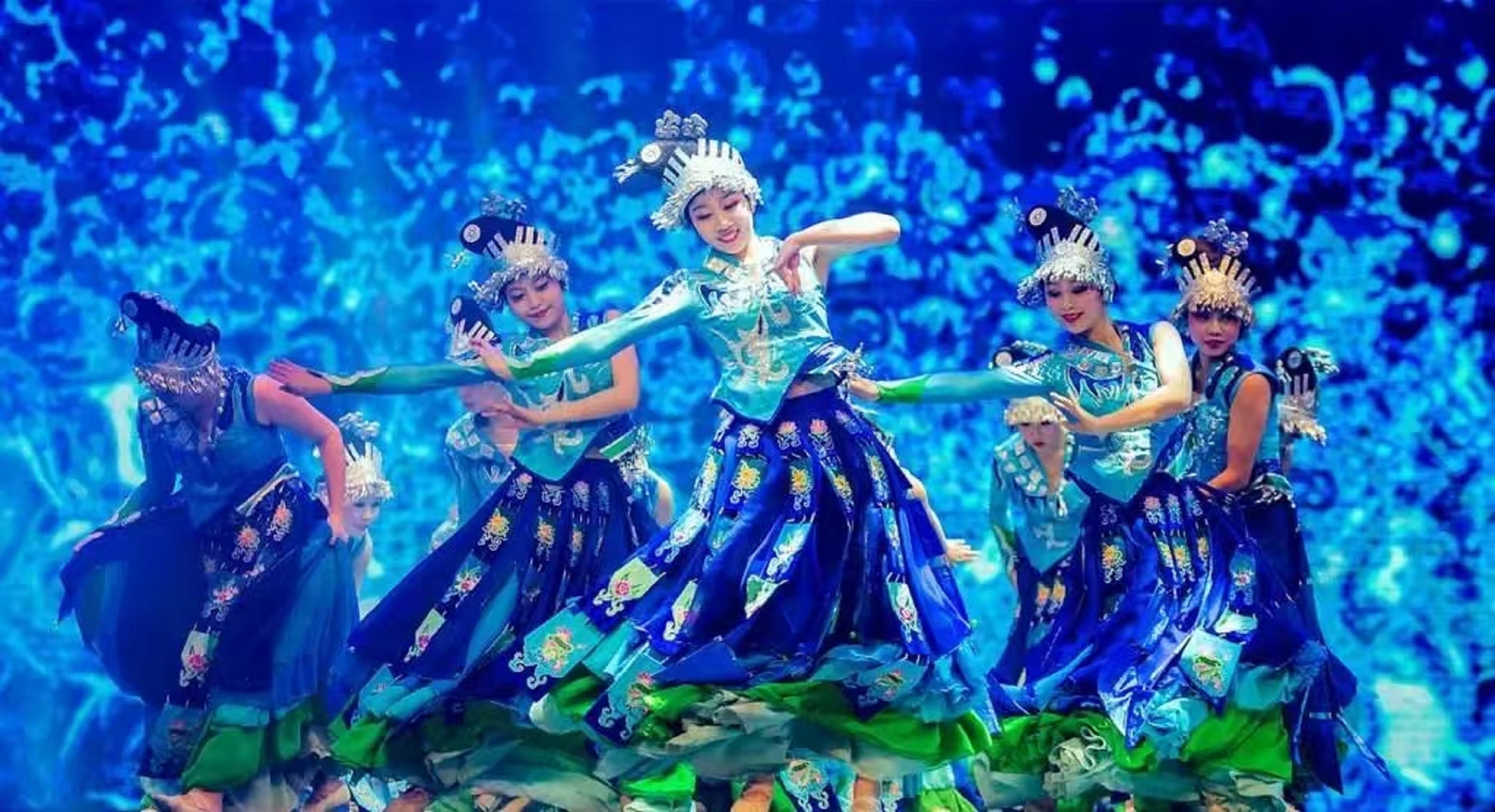 貴州貴陽民族舞臺劇《多彩貴州風》演出票