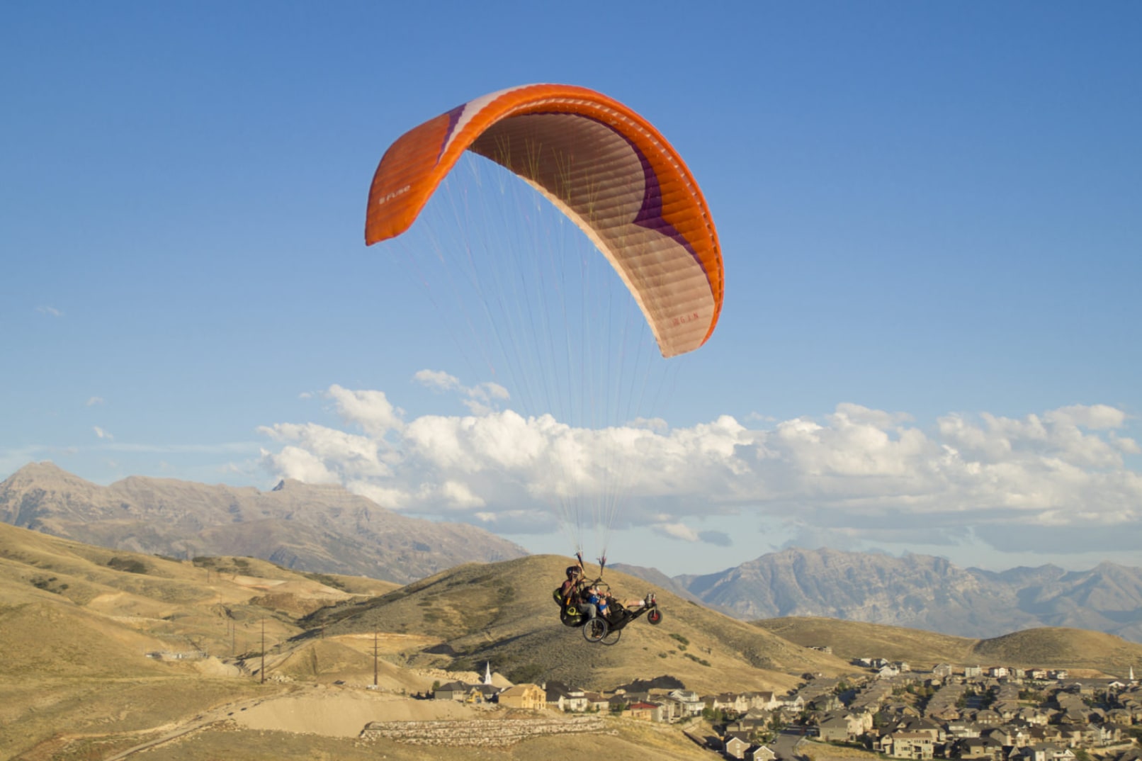 Marrakech: Paragliding over the Agafay desert and the Atlas mountain