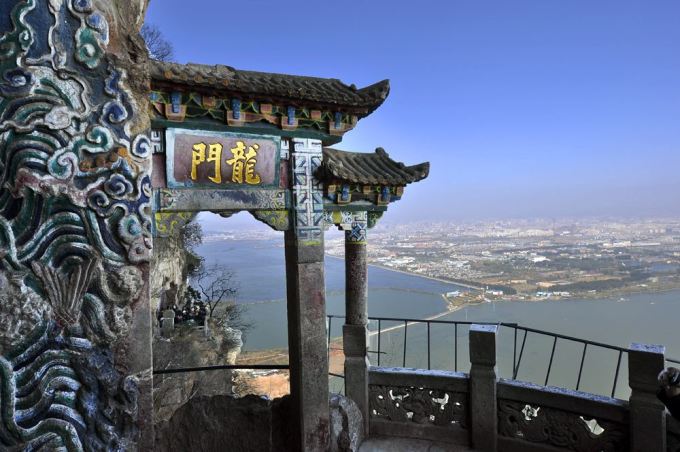 昆明私人導覽一日遊 民族村 西山