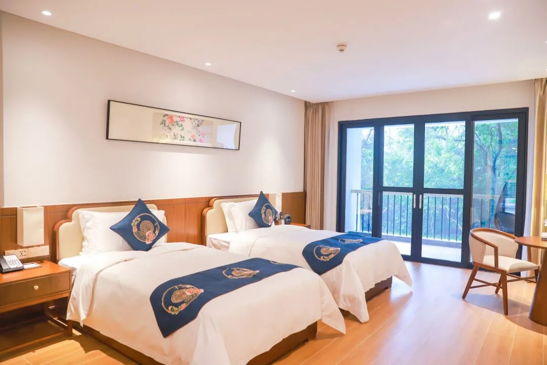 【Encounter Spring Clouds and Mountains】Guangzhou Mountain Villa Accommodation Package