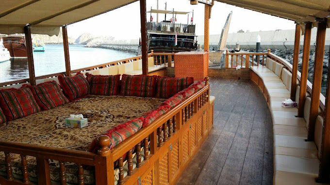 Coastal and Sunset Dhow Cruise in Muscat 