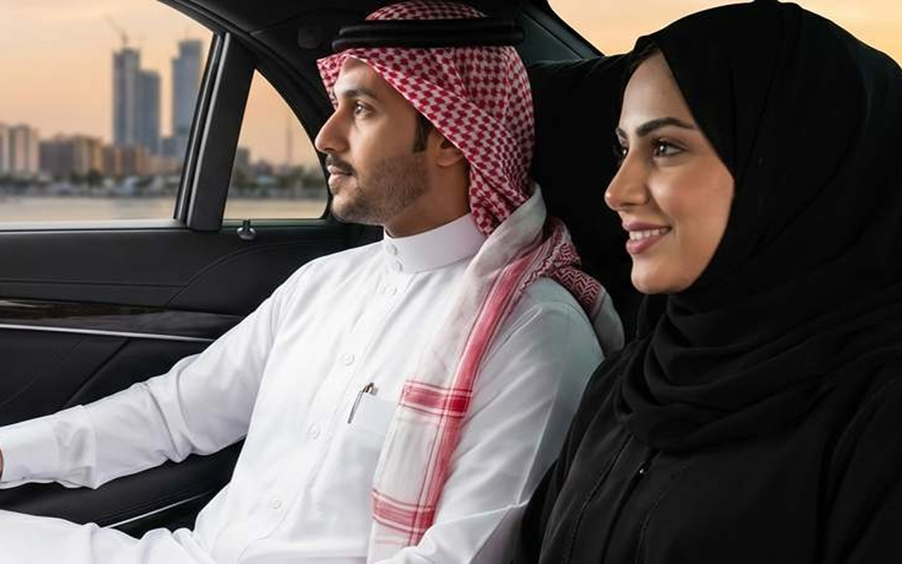Jeddah Airport Private Transfer from Madinah