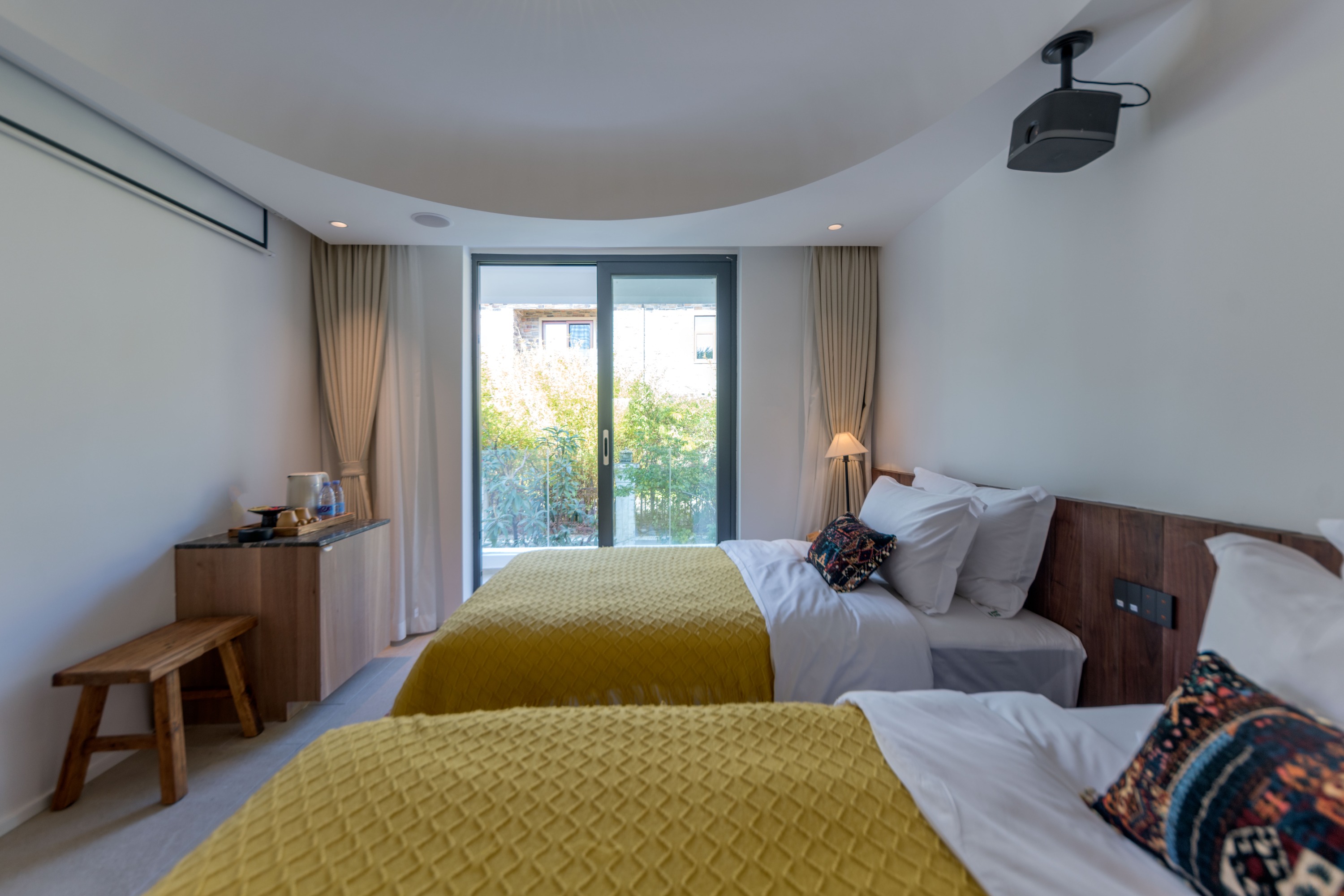 Building H 205 Lingsheng Garden View Twin Bed