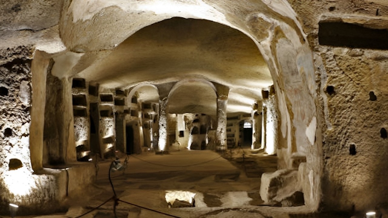 那不勒斯 (Naples) 聖熱內羅地下墓穴 (San Gennaro catacomb)  之旅