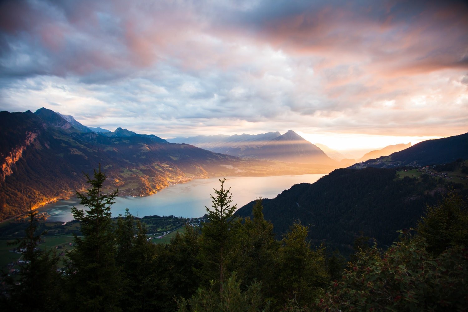 Interlaken and Harder Kulm Viewpoint Trip from Zurich