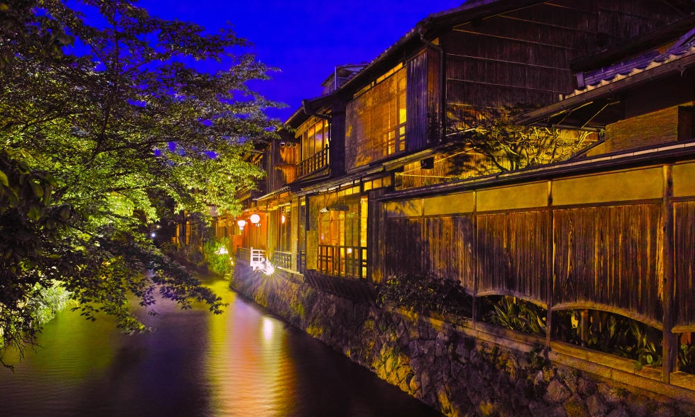 京都祗園夜間徒步之旅（含懷石料理晚餐）