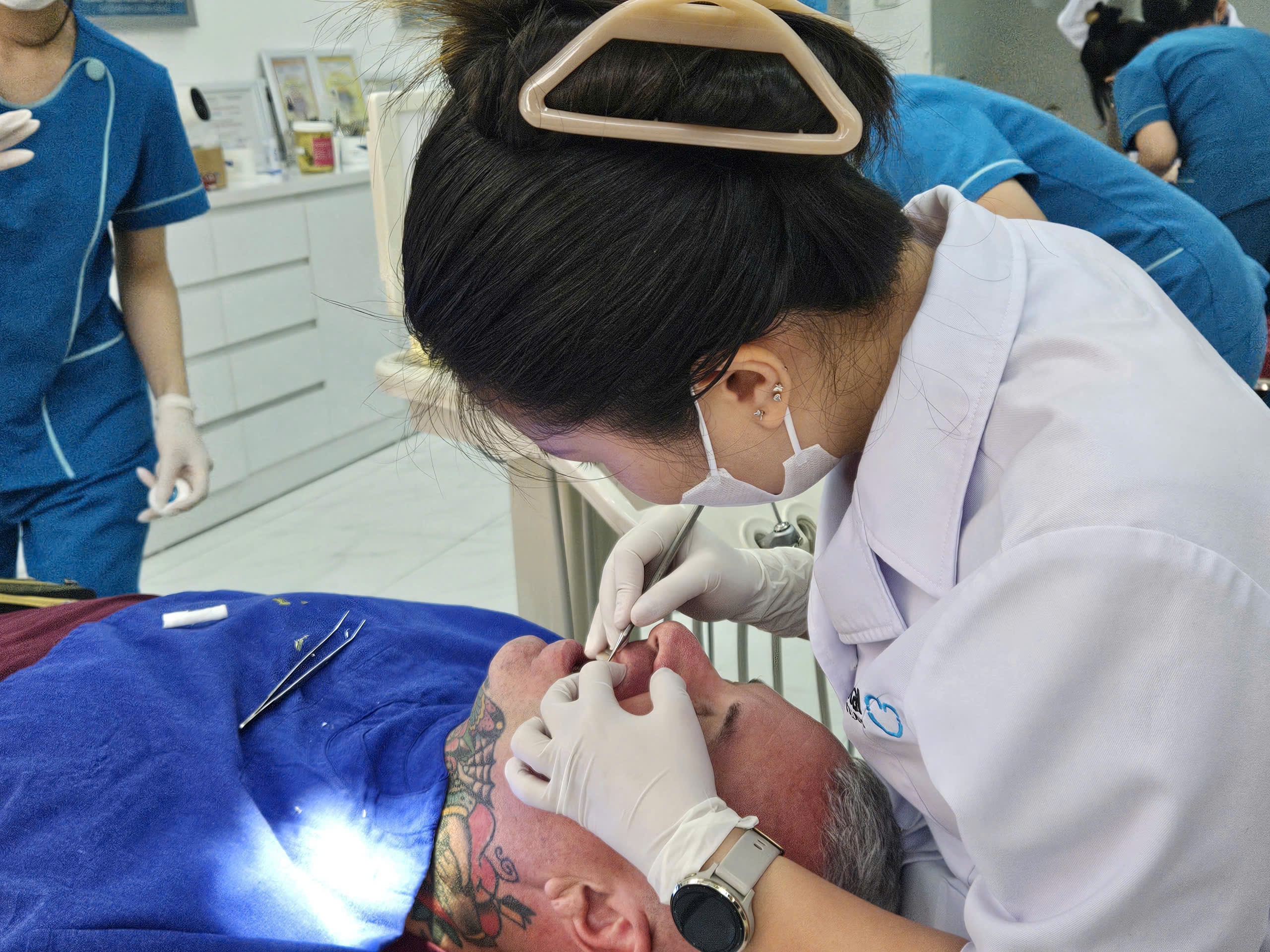 Teeth Whitening and Scaling in Ho Chi Minh City by BeDental