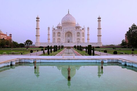 Taj Mahal Tour From Delhi By AC Car