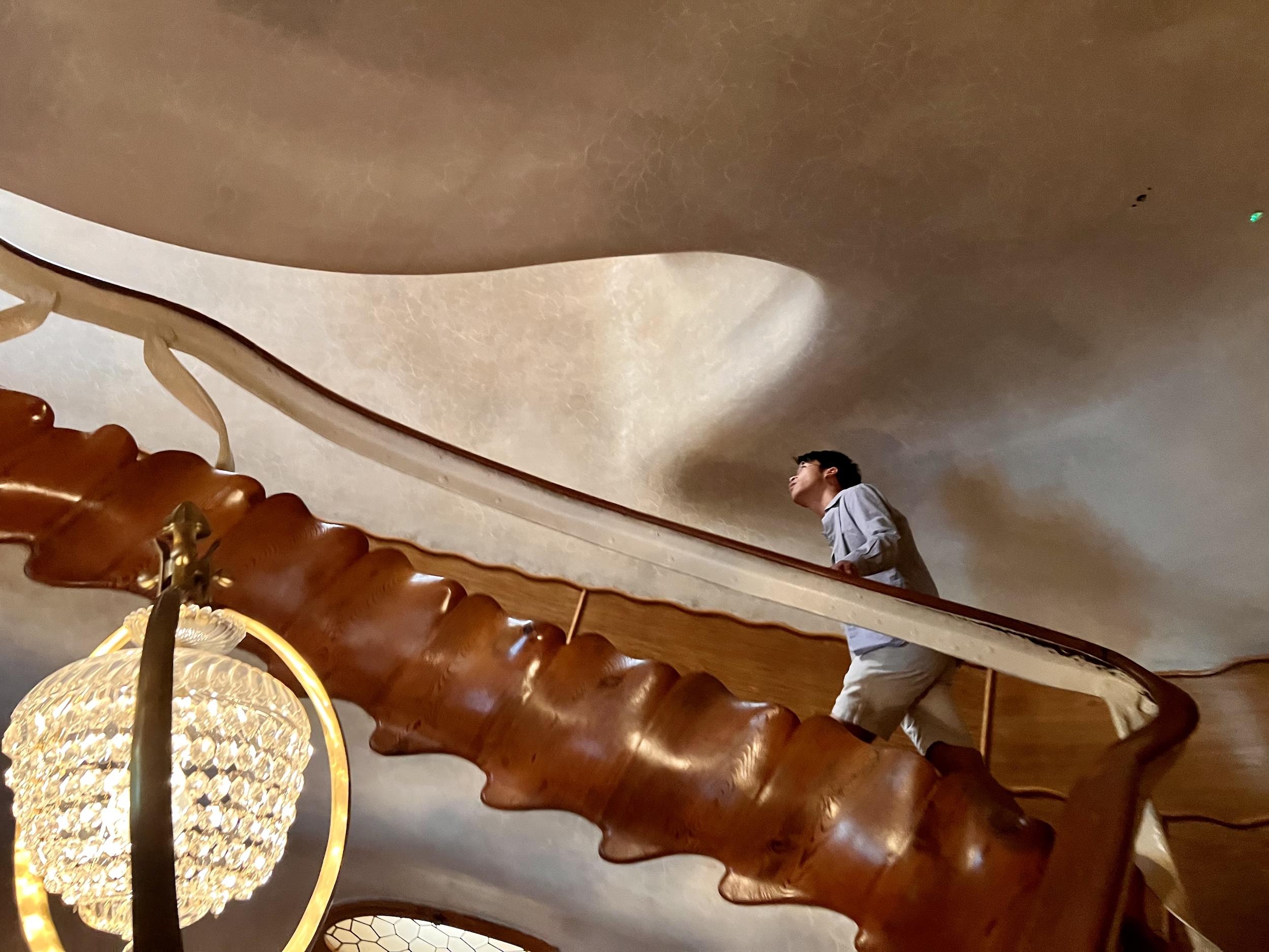 The mysterious stairway of Casa Batlló