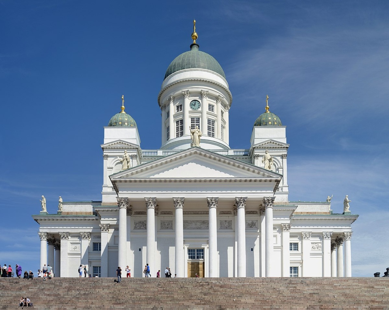 Private Helsinki City Tour with Authentic Sauna Experience