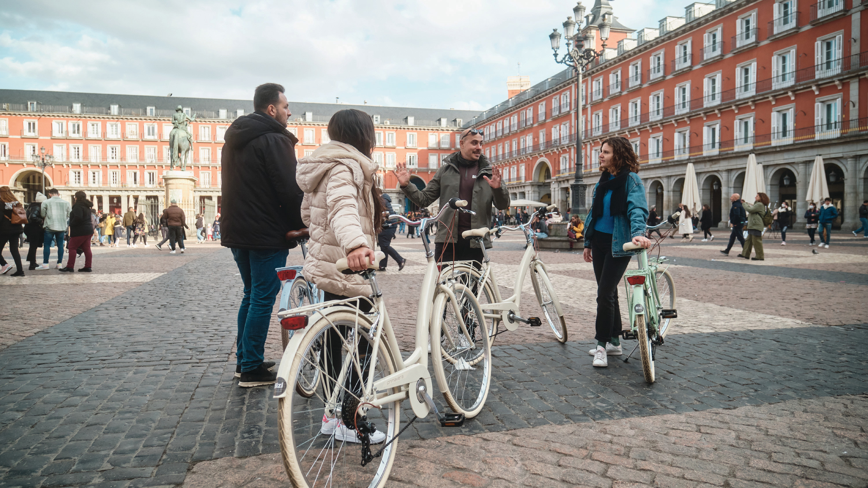 Madrid City Highlights Half-Day Private Bike Tour