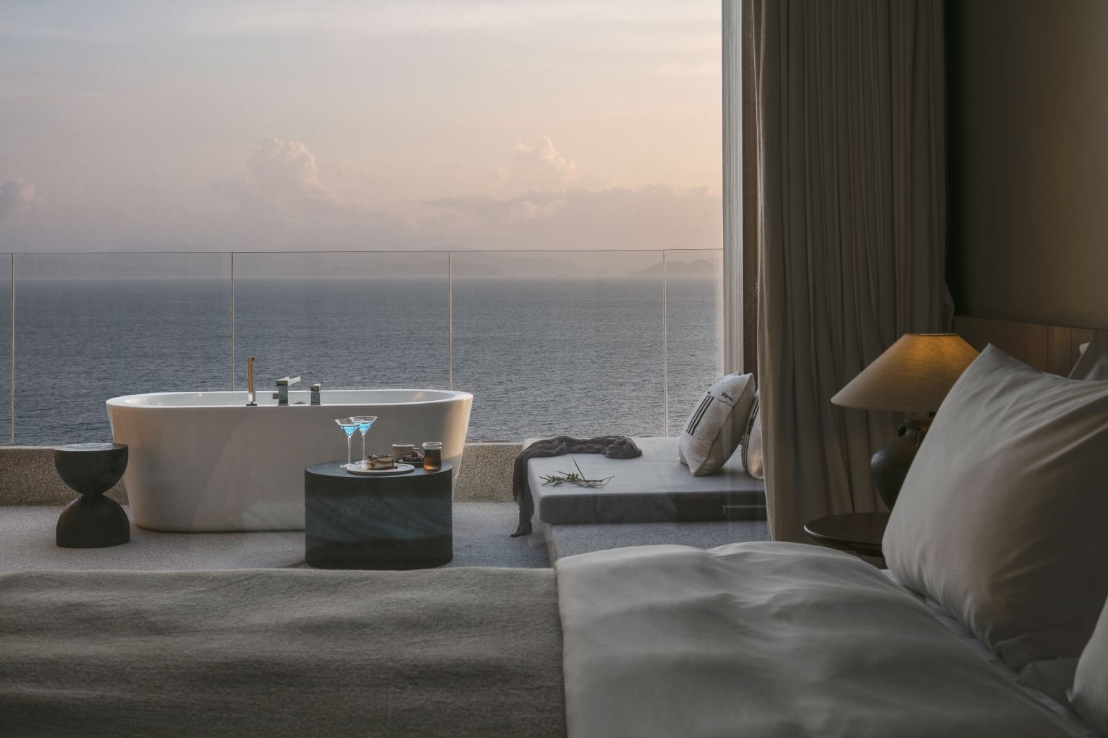 Lazy Wind Sea View Terrace King Room