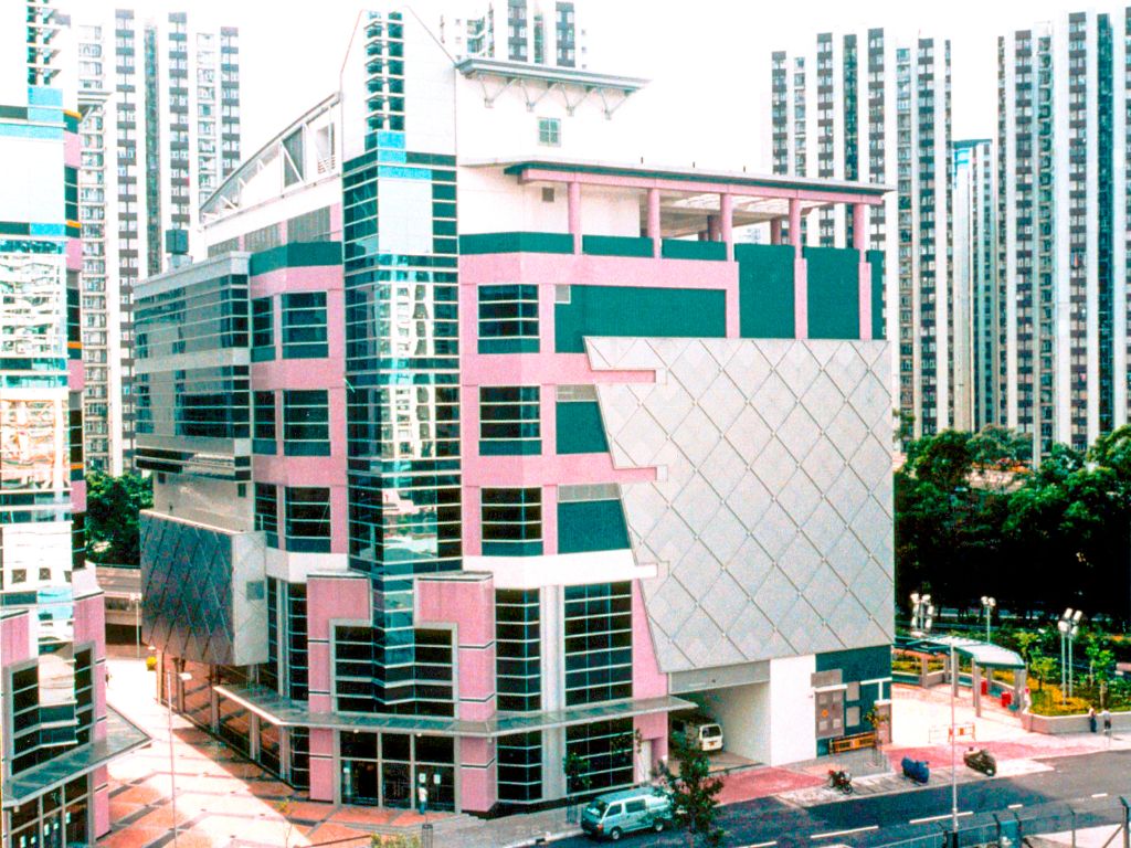 香港無處不旅遊-春日合家歡樂親子遊(酒店自助餐， 參觀薄扶林牧場， 香港電影資料館， 「東岸板道」