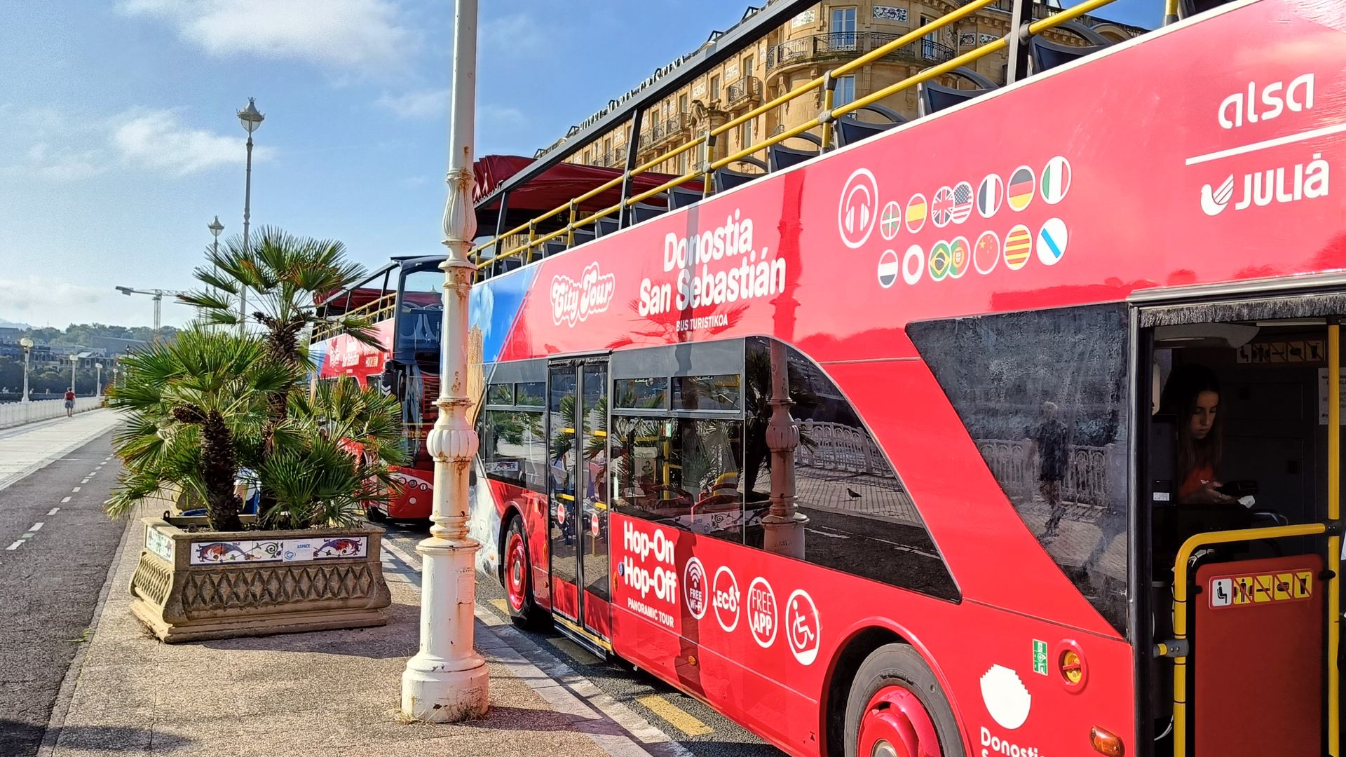 聖塞巴斯提安隨上隨下城市觀光巴士 (San Sebastian hop-on hop-off city tour bus)