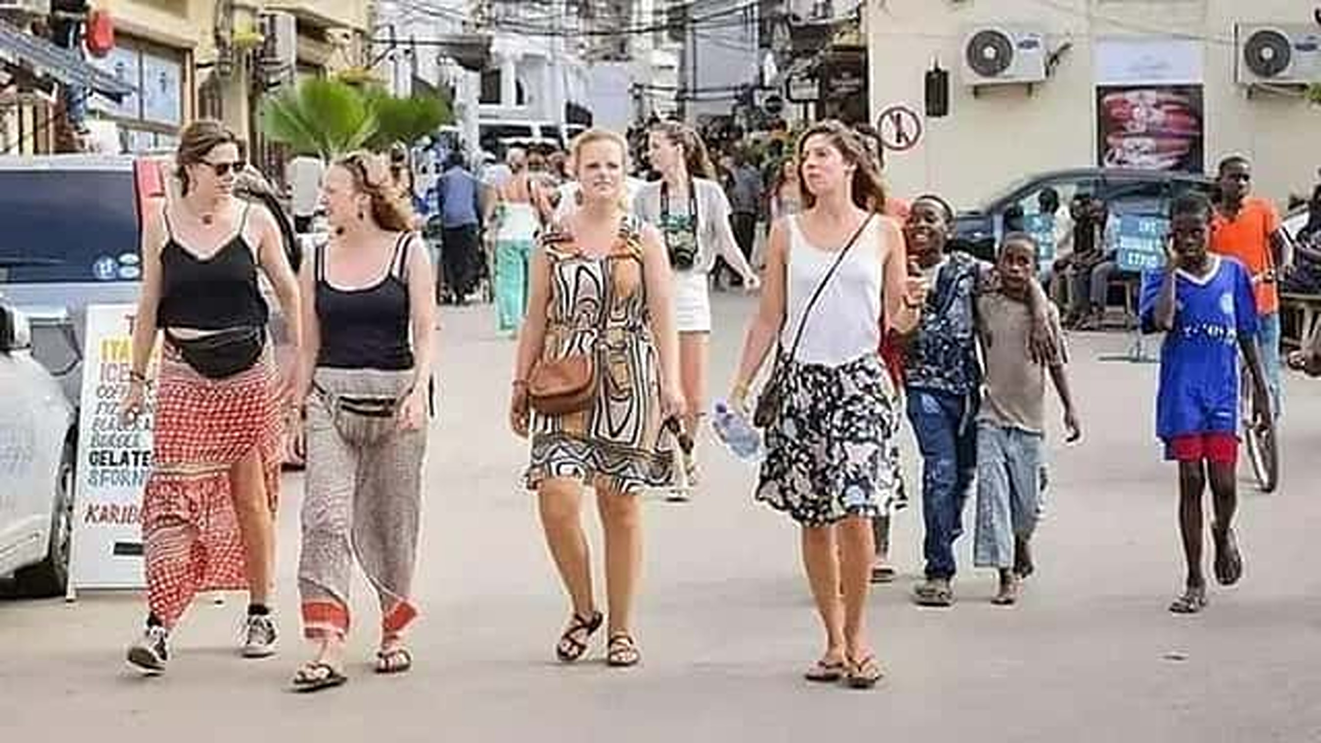Mombasa: Guided City Tour with Fort Jesus & Haller Park.